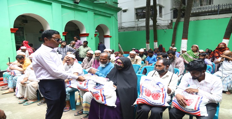 জাতীয় দৃষ্টি প্রতিবন্ধী সংস্থার উদ্যোগে ৫ শতাধিক দৃষ্টি প্রতিবন্ধী পরিবারের মাঝে ঈদ উপহার বিতরণ
