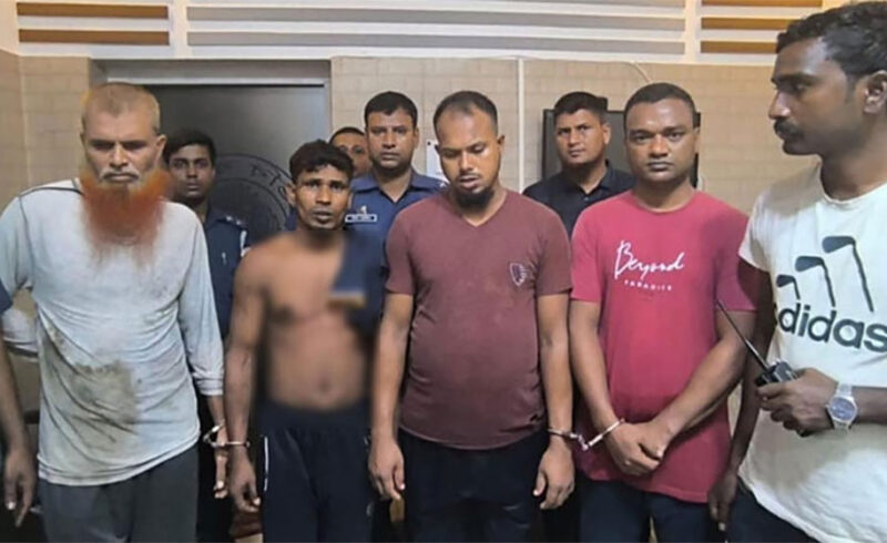 ছাদ ফুটো করে পালালেন যে ৪ ফাঁসির আসামি