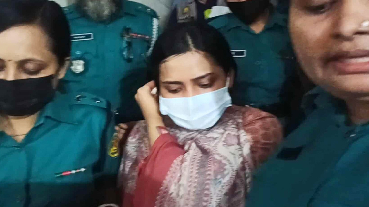 ৫ দিনের রিমান্ডে মেজর সাদিকের স্ত্রী সুমাইয়া জাফরিন
